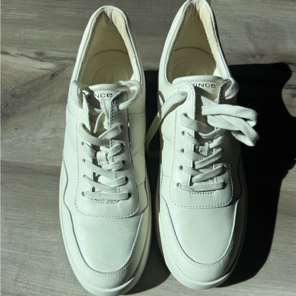 NEW Vince Camuto Warren Court Off-White Leather Sneakers